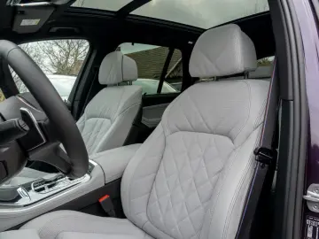 BMW X5 50e M SP.PRO 2026.PANO. DR. ASS. INDIVIDUAL. H K