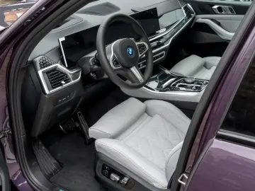BMW X5 50e M SP.PRO 2026.PANO. DR. ASS. INDIVIDUAL. H K