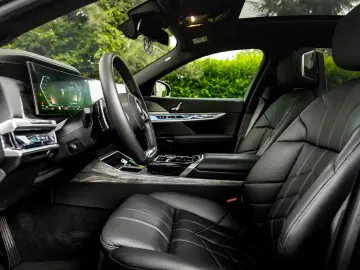 BMW 740d xDrive   PANO   MASAJ   HUD   360    SOFT CLOSE