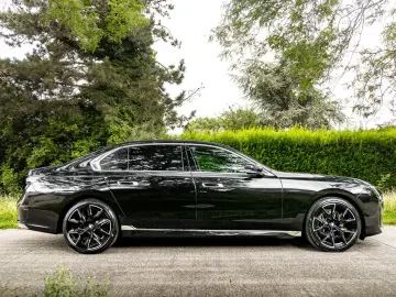 BMW 740d xDrive   PANO   MASAJ   HUD   360    SOFT CLOSE