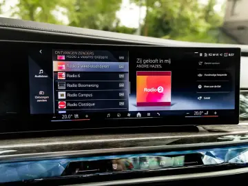 BMW 740d xDrive   PANO   MASAJ   HUD   360    SOFT CLOSE