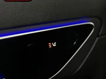 MERCEDES-BENZ GLC220d 4M Massage 360 Sunroof AirSusp Ventil