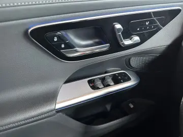 MERCEDES-BENZ GLC300d 4M AMG HUD 360