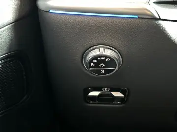 MERCEDES-BENZ GLC300d 4M AMG HUD 360