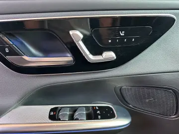 MERCEDES-BENZ GLC300d 4M AMG HUD 360