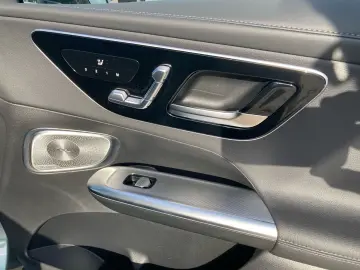 MERCEDES-BENZ GLC300d 4M Edition AMG Burmester 360