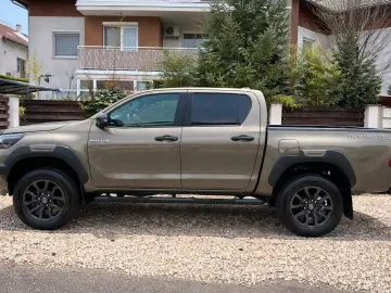 Toyota Hilux 2.8 D-4D 4X4