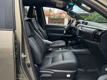 Toyota Hilux 2.8 D-4D 4X4