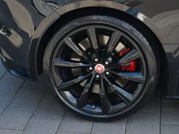 GARANTIE Jaguar F-TYPE R P575 AWD   V8 575 CP   PANO