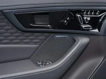 GARANTIE Jaguar F-TYPE R P575 AWD   V8 575 CP   PANO