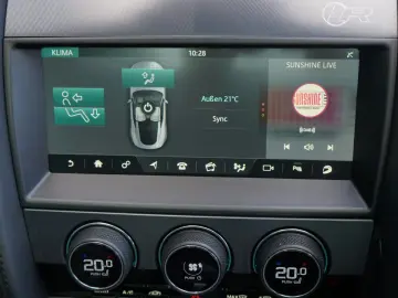 GARANTIE Jaguar F-TYPE R P575 AWD   V8 575 CP   PANO