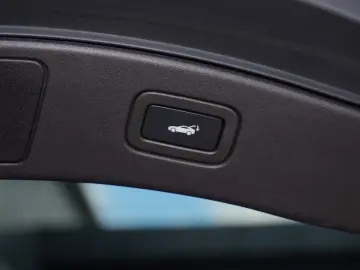 GARANTIE Jaguar F-TYPE R P575 AWD   V8 575 CP   PANO