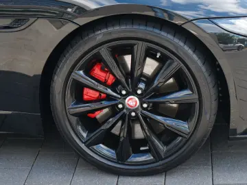 GARANTIE Jaguar F-TYPE R P575 AWD   V8 575 CP   PANO