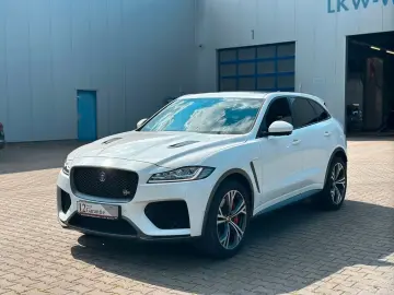 Jaguar F-PACE SVR AWD V8 551 CP   360  Meridian