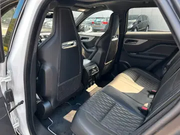 Jaguar F-PACE SVR AWD V8 551 CP   360  Meridian