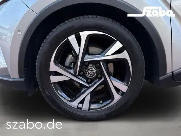 TOYOTA C-HR - 1 8 l Hybrid 4x2 Team D CVT Navi LED Appl