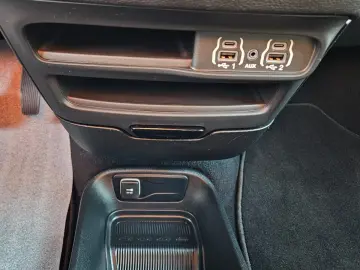 CHRYSLER Pacifica. S .L-Plus.Facelift.7 Seats