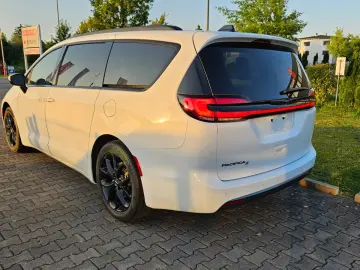 CHRYSLER Pacifica. S .L-Plus.Facelift.7 Seats