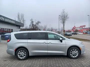 CHRYSLER Pacifica.L-Plus.7-Seats.ACC. 360 .AHK. 4x4-AWD.