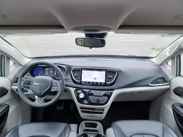 CHRYSLER Pacifica.L-Plus.7-Seats.ACC. 360 .AHK. 4x4-AWD.