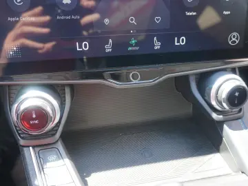 LYNK&CO 01 1.5 TD PHEV Aut. LED ACC 360  Pano