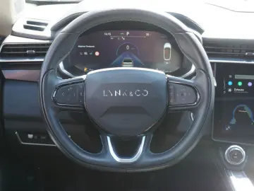 LYNK&CO 01 1.5 TD PHEV Aut. LED ACC 360  Pano