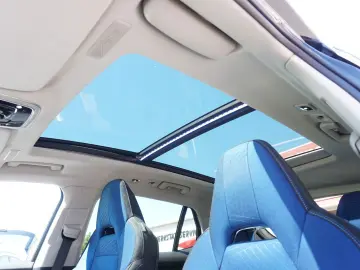 LYNK&CO 01 1.5 TD PHEV Aut. LED ACC 360  Pano