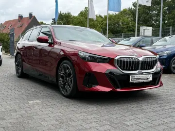 BMW 550e xDrive Touring M Sport   Stop&Go B&W Pano