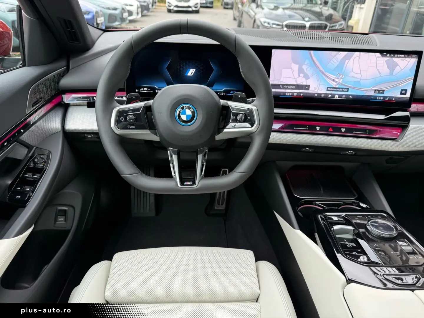 BMW 550e xDrive Touring M Sport   Stop&Go B&W Pano