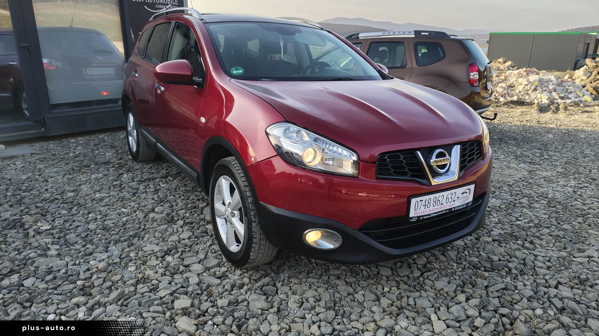 Nissan Qashqai 2 7 Locuri