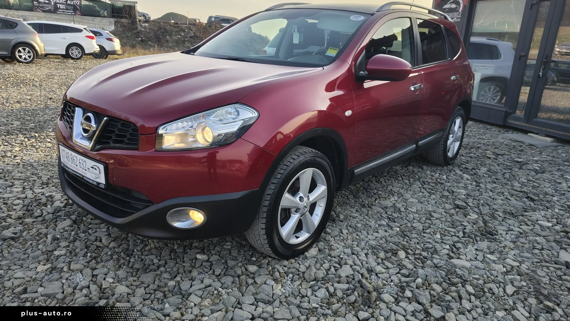 Nissan Qashqai 2 7 Locuri