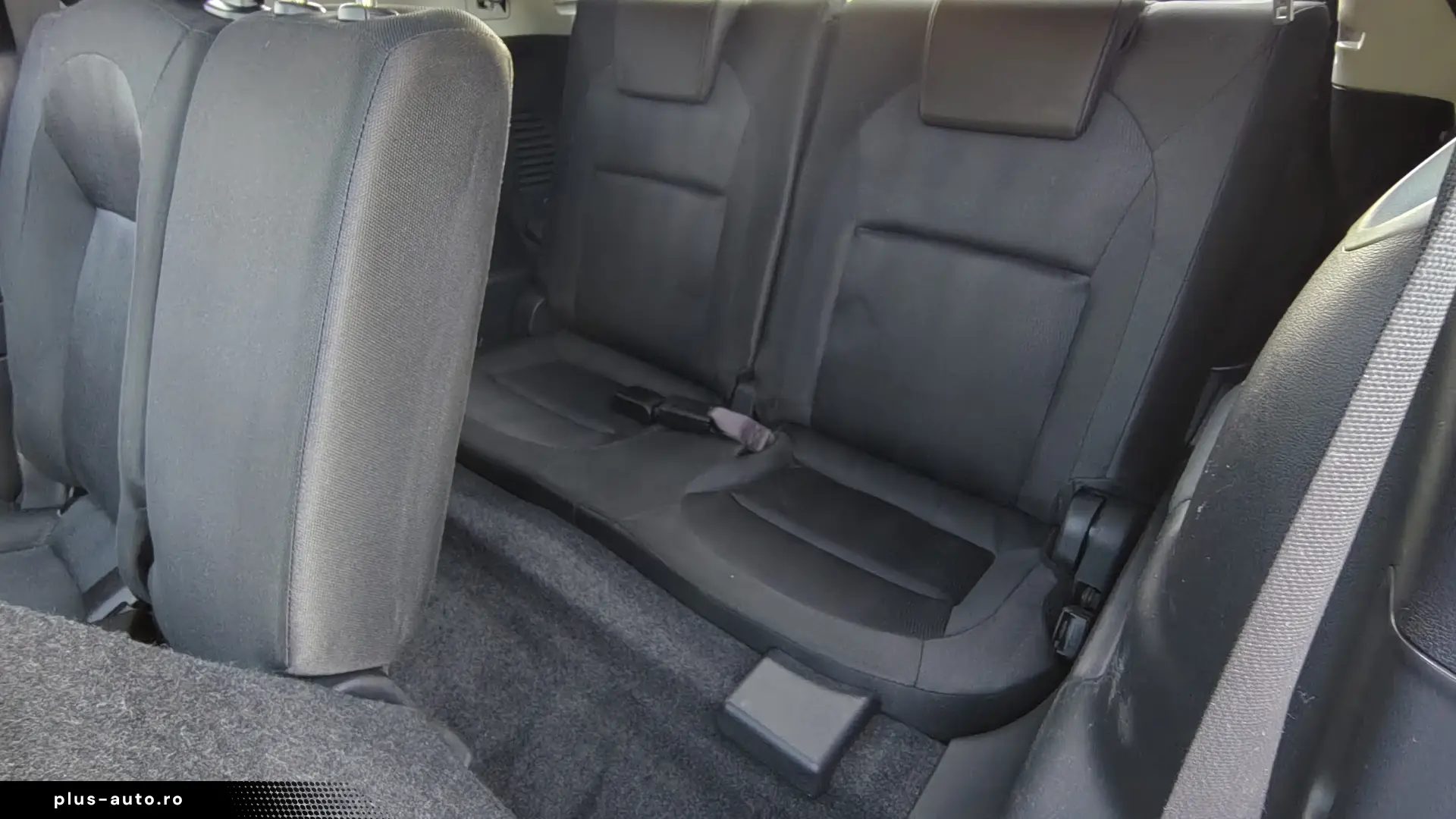 Nissan Qashqai 2 7 Locuri