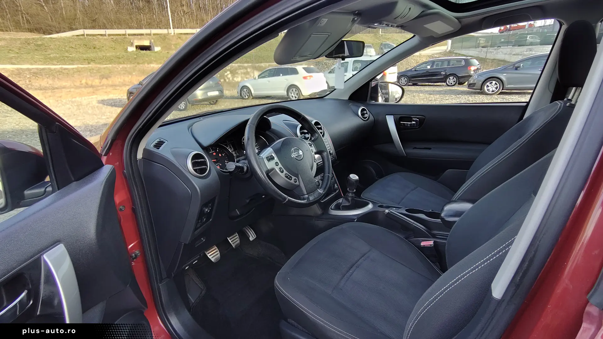 Nissan Qashqai 2 7 Locuri