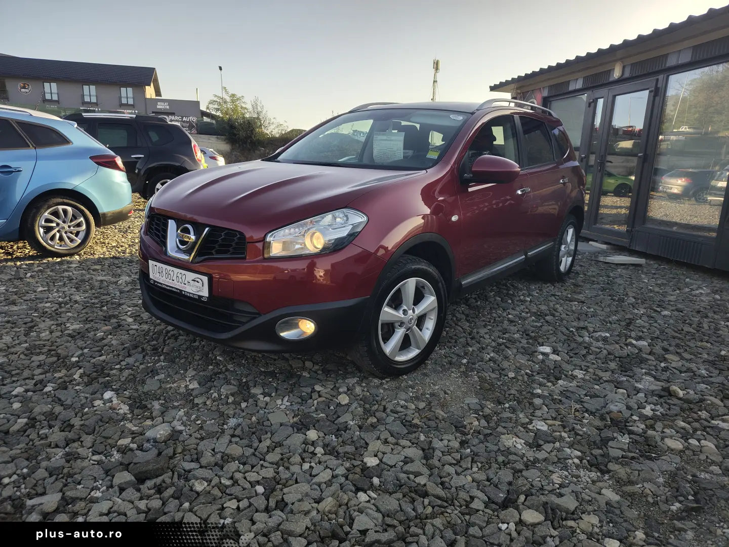 Nissan Qashqai 2 7 Locuri