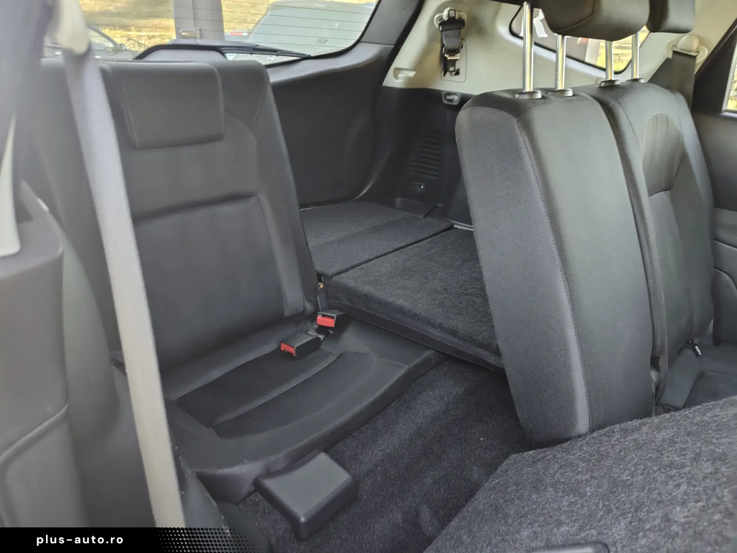Nissan Qashqai 2 7 Locuri