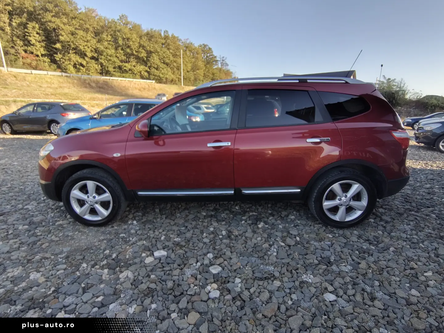 Nissan Qashqai 2 7 Locuri