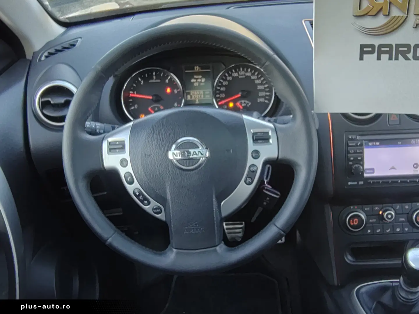 Nissan Qashqai 2 7 Locuri
