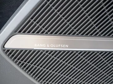 AUDI Q5 55 TFSI e quattro S line PANO MATRIX-LED 360
