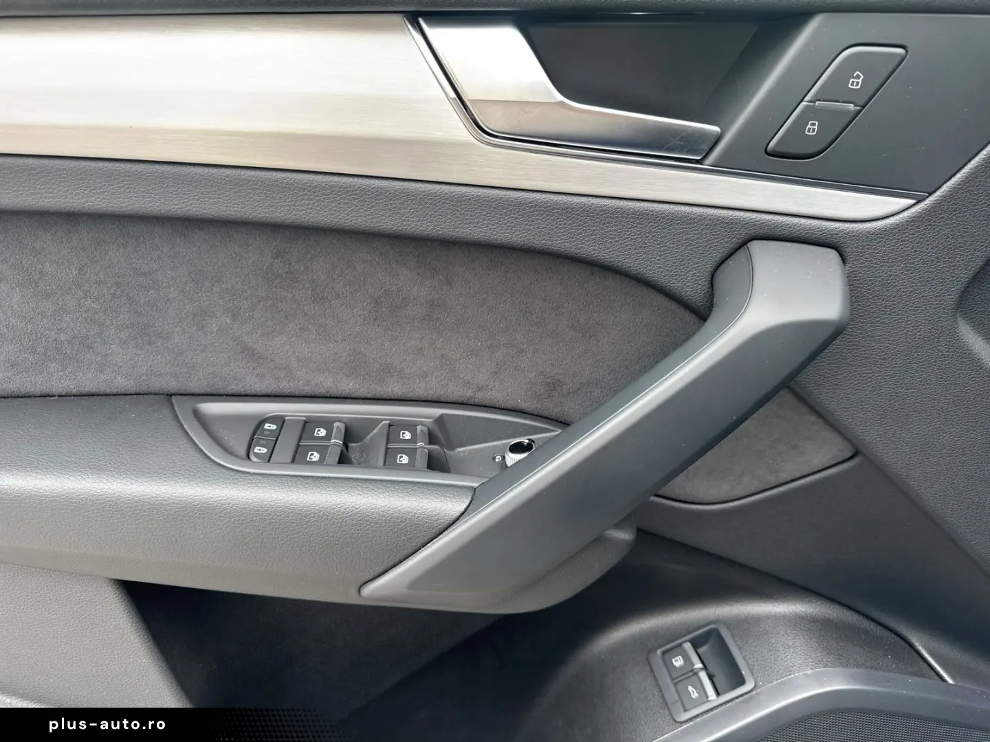 AUDI Q5 55 TFSI e qu S line MATRIX AHK PANO 360  ACC
