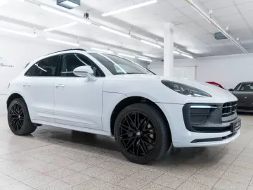 Porsche Macan 2.0L ACC BOSE PANO PDLS KAM LED CARPLAY
