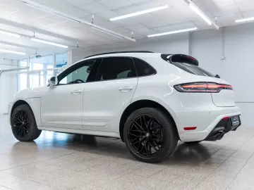 Porsche Macan 2.0L ACC BOSE PANO PDLS KAM LED CARPLAY