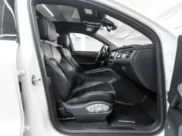 Porsche Macan 2.0L ACC BOSE PANO PDLS KAM LED CARPLAY