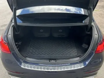 Mercedes-Benz C 300 e 4Matic