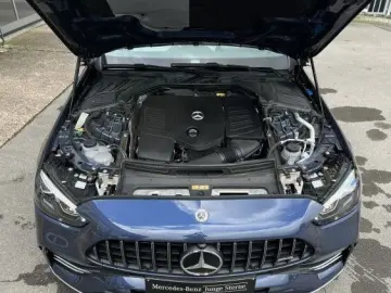 Mercedes-Benz C 300 e 4Matic