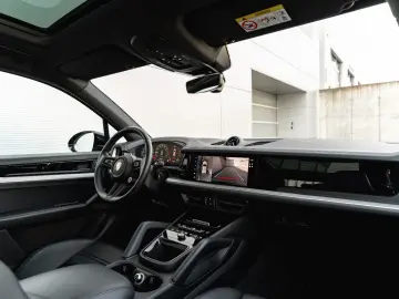 PORSCHE Cayenne E-Hybrid SoftClose HDMatrix 360