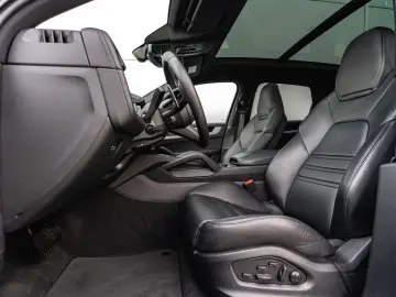 PORSCHE Cayenne E-Hybrid SoftClose HDMatrix 360