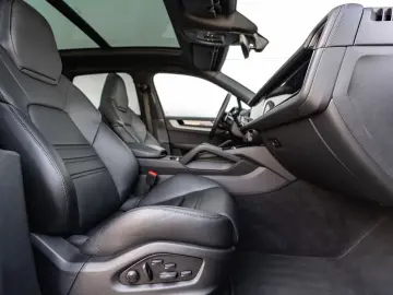 PORSCHE Cayenne E-Hybrid SoftClose HDMatrix 360