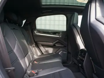 PORSCHE Cayenne Coupe S E-Hybrid