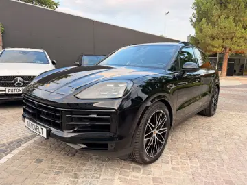 PORSCHE Cayenne Sport