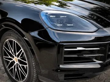 PORSCHE Cayenne Sport